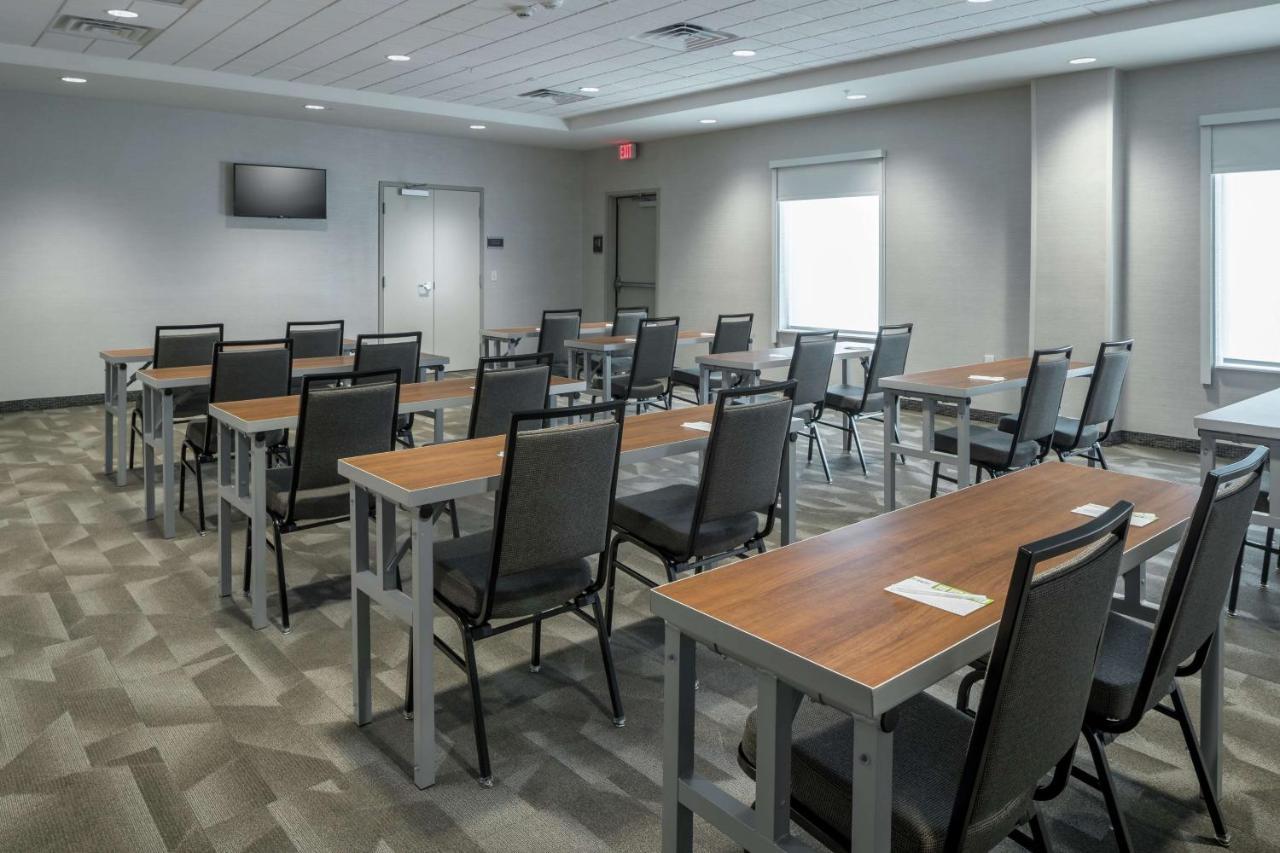 Home2 Suites By Hilton Jacksonville Airport Εξωτερικό φωτογραφία